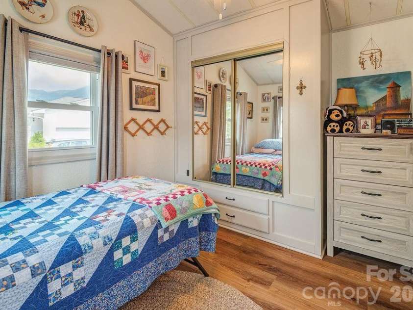 20 Strollers Lane, Waynesville, NC 28785.  MLS# CAR4408874, YatesRealty ID 41661. 