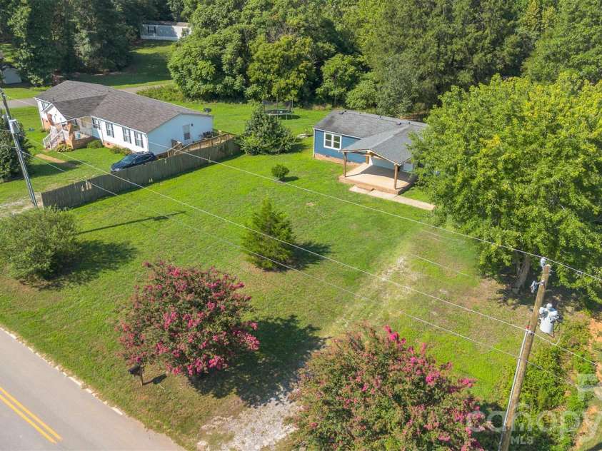 2240 Emerald Road, Shelby, NC 28152.  MLS# CAR4410212, YatesRealty ID 41662. 