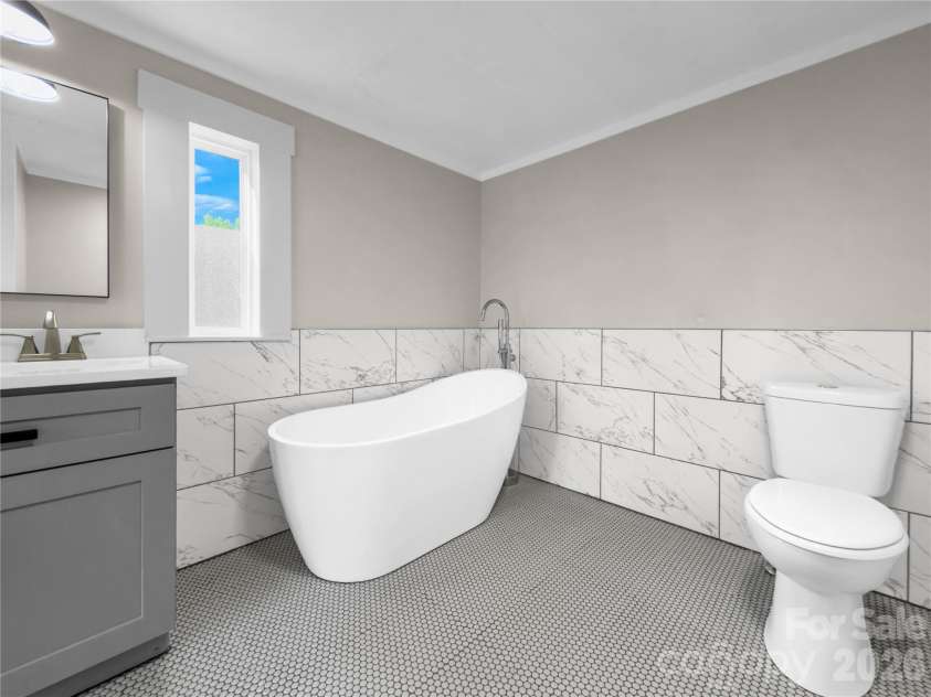 2240 Emerald Road, Shelby, NC 28152.  MLS# CAR4410212, YatesRealty ID 41662. 