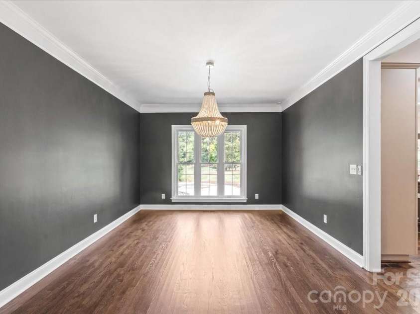 109 Pauls Lane, Mooresville, NC 28117.  MLS# CAR4410100, YatesRealty ID 41665. Dining room