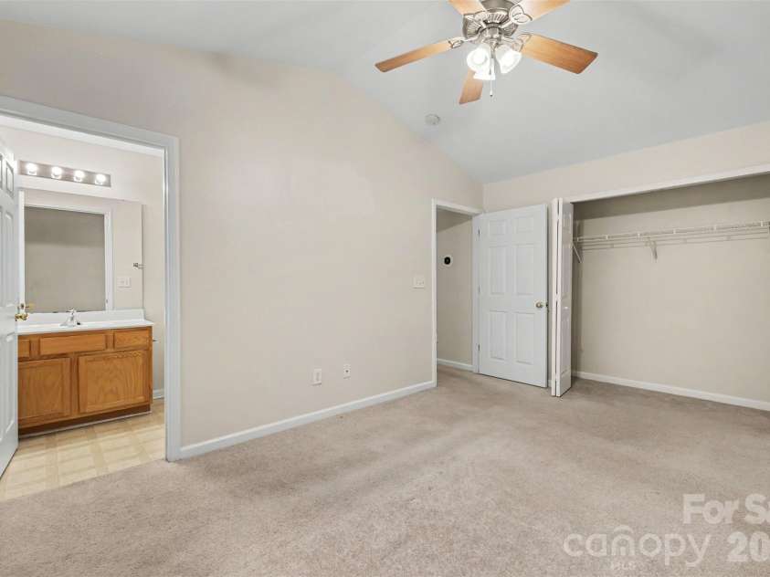 6124 Warrior Avenue, Fort Mill, SC 29707.  MLS# CAR4397314, YatesRealty ID 41666. Primary Bedroom with Full Bath