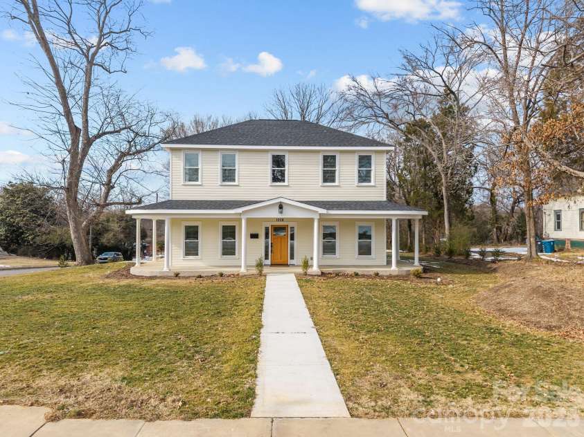 1008 Main Street, Salisbury, NC 28144.  MLS# CAR4344951, YatesRealty ID 4167. 