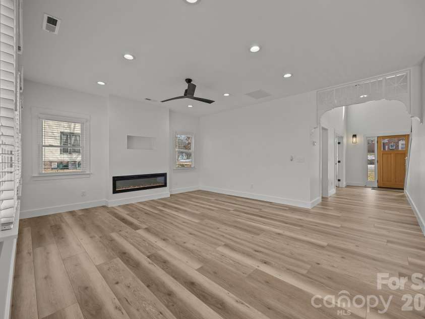 1008 Main Street, Salisbury, NC 28144.  MLS# CAR4344951, YatesRealty ID 4167. 