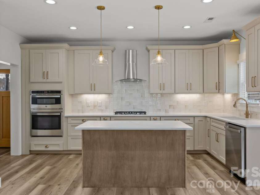 1008 Main Street, Salisbury, NC 28144.  MLS# CAR4344951, YatesRealty ID 4167. 