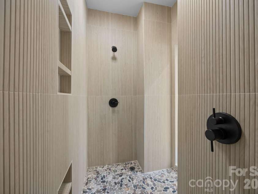 1008 Main Street, Salisbury, NC 28144.  MLS# CAR4344951, YatesRealty ID 4167. 