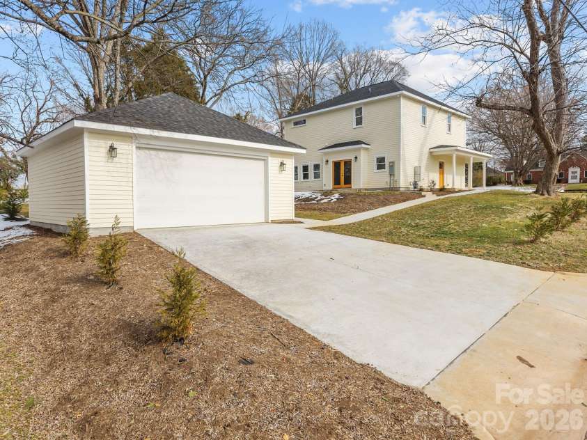 1008 Main Street, Salisbury, NC 28144.  MLS# CAR4344951, YatesRealty ID 4167. 