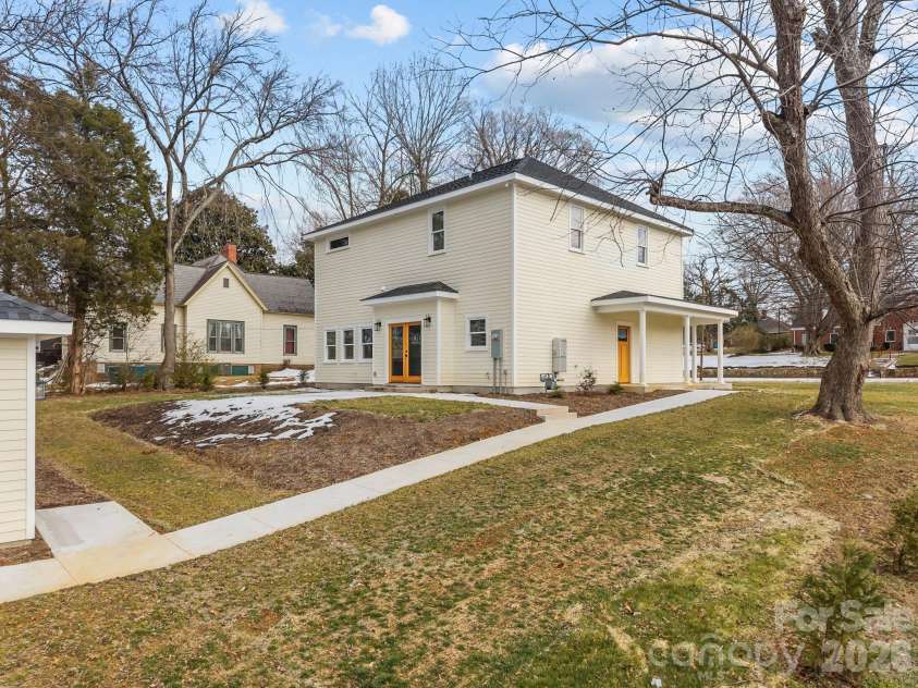 1008 Main Street, Salisbury, NC 28144.  MLS# CAR4344951, YatesRealty ID 4167. 