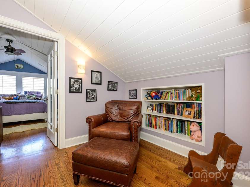 139 Laurel Avenue, Charlotte, NC 28207.  MLS# CAR4241687, YatesRealty ID 4167. 