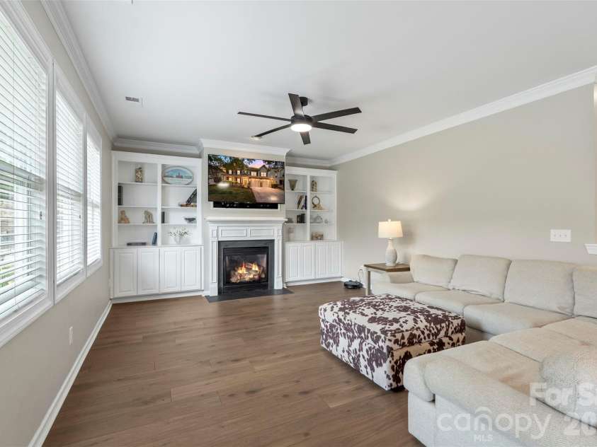 10019 Elizabeth Crest Lane, Charlotte, NC 28277.  MLS# CAR4377153, YatesRealty ID 41671. 