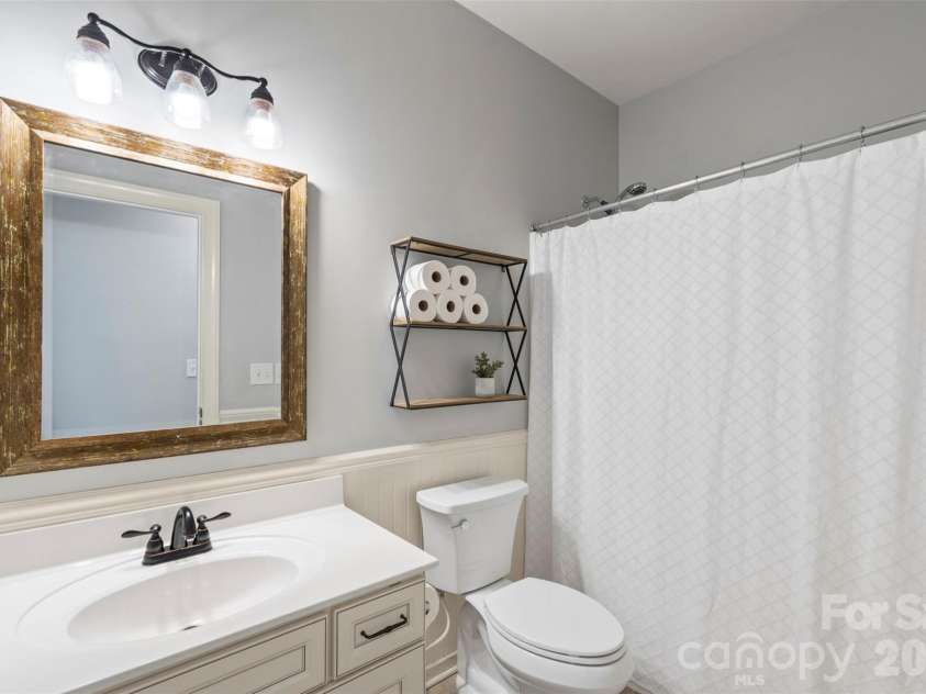 10019 Elizabeth Crest Lane, Charlotte, NC 28277.  MLS# CAR4377153, YatesRealty ID 41671. 