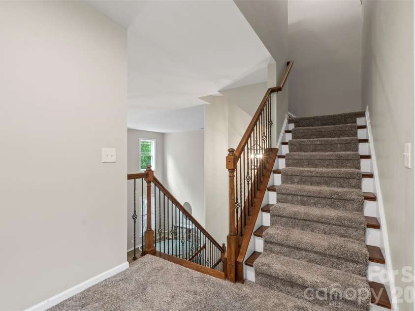 10019 Elizabeth Crest Lane, Charlotte, NC 28277.  MLS# CAR4377153, YatesRealty ID 41671. 