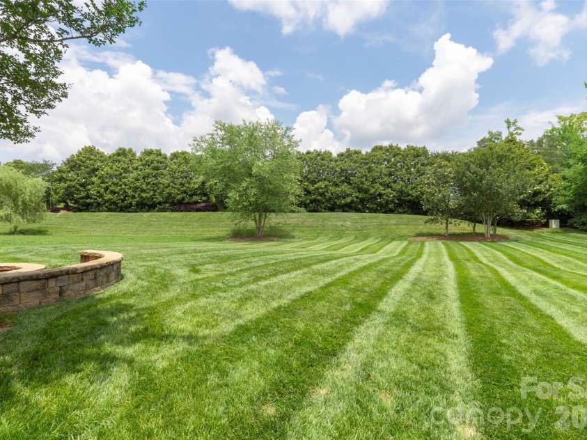 10019 Elizabeth Crest Lane, Charlotte, NC 28277.  MLS# CAR4377153, YatesRealty ID 41671. 