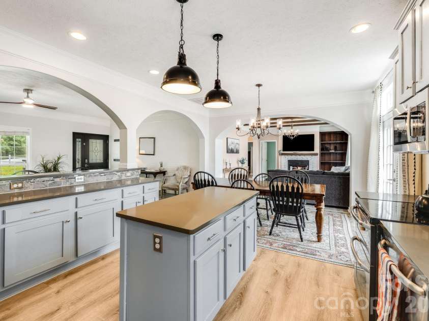 21 Old Pinner Place, Arden, NC 28704.  MLS# CAR4407827, YatesRealty ID 41672. 