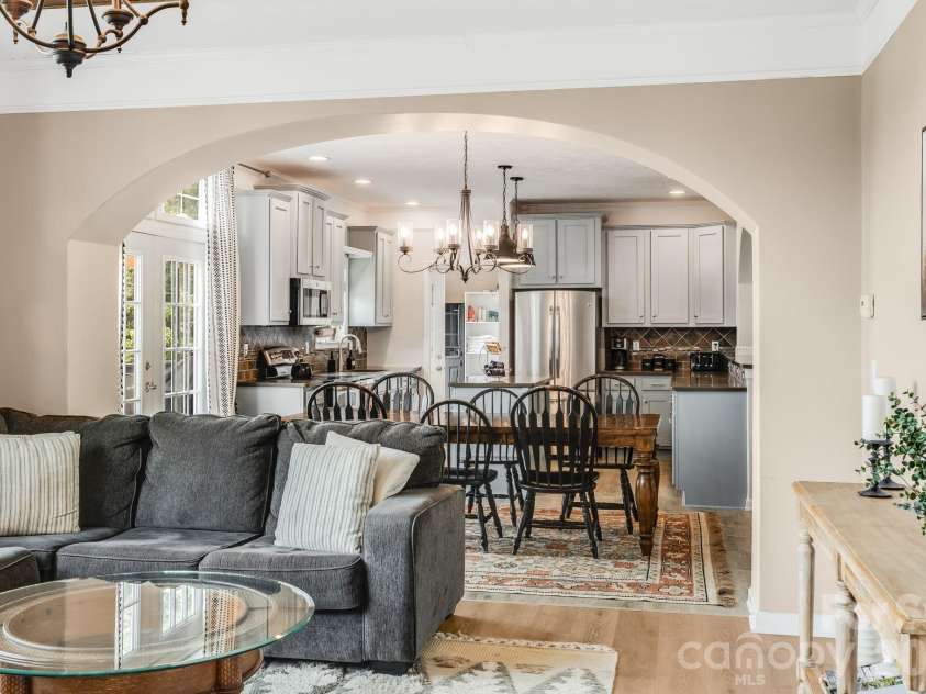 21 Old Pinner Place, Arden, NC 28704.  MLS# CAR4407827, YatesRealty ID 41672. 
