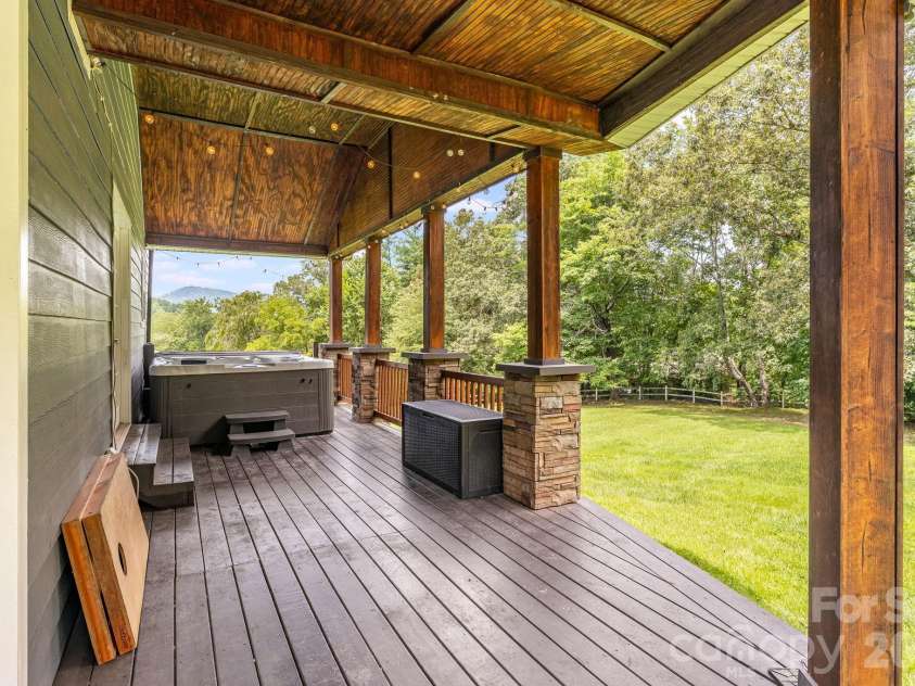 21 Old Pinner Place, Arden, NC 28704.  MLS# CAR4407827, YatesRealty ID 41672. 