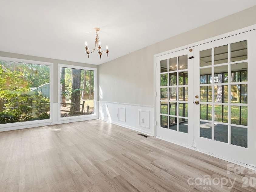 8315 Park Vista Circle, Charlotte, NC 28226.  MLS# CAR4406144, YatesRealty ID 41673. 