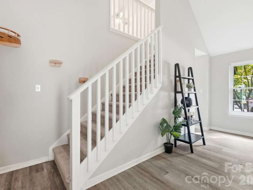 8315 Park Vista Circle, Charlotte, NC 28226.  MLS# CAR4406144, YatesRealty ID 41673. 
