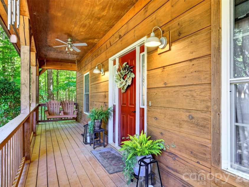 142 Talley Ridge Drive, Troutman, NC 28166.  MLS# CAR4407328, YatesRealty ID 41676. Front Porch