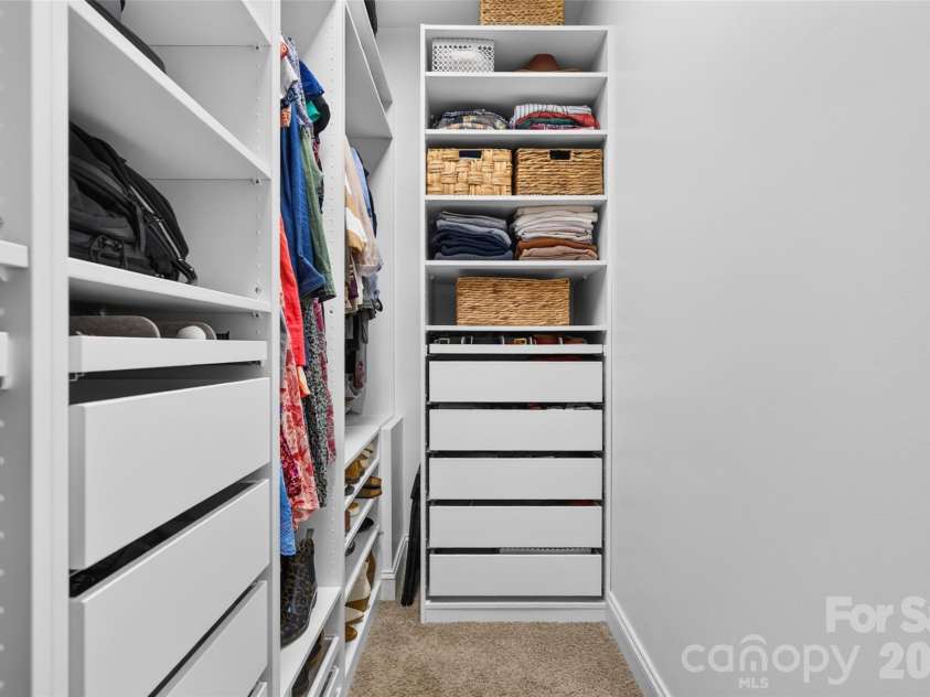 142 Talley Ridge Drive, Troutman, NC 28166.  MLS# CAR4407328, YatesRealty ID 41676. Primary Closet