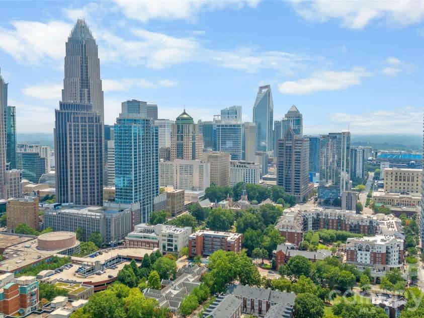 224 Poplar Street, Charlotte, NC 28202.  MLS# CAR4409440, YatesRealty ID 41677. 