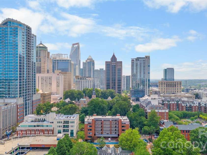 224 Poplar Street, Charlotte, NC 28202.  MLS# CAR4409440, YatesRealty ID 41677. 