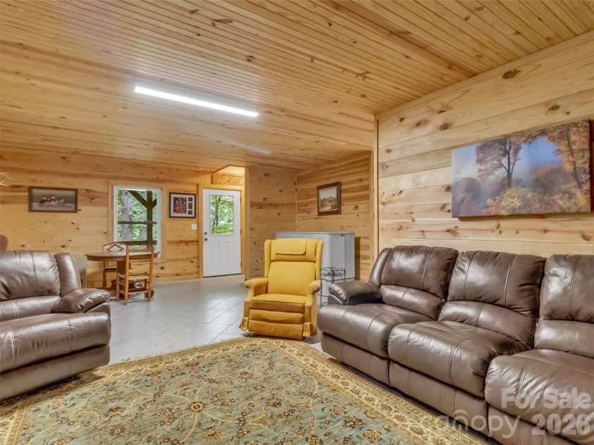 291 Incline Drive Drive, Sylva, NC 28779.  MLS# CAR4407215, YatesRealty ID 41678. 