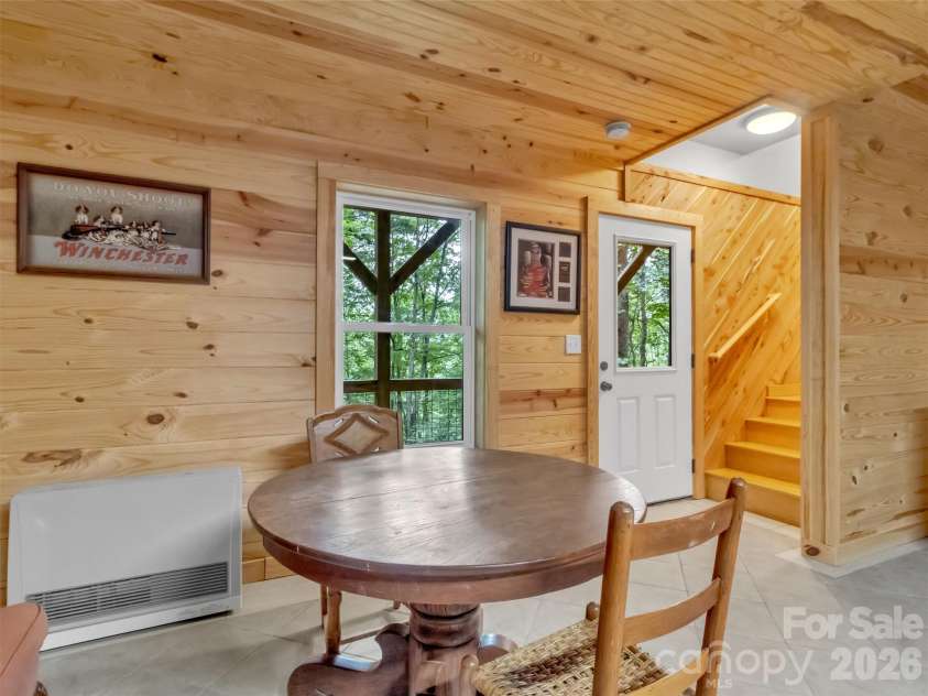 291 Incline Drive Drive, Sylva, NC 28779.  MLS# CAR4407215, YatesRealty ID 41678. 