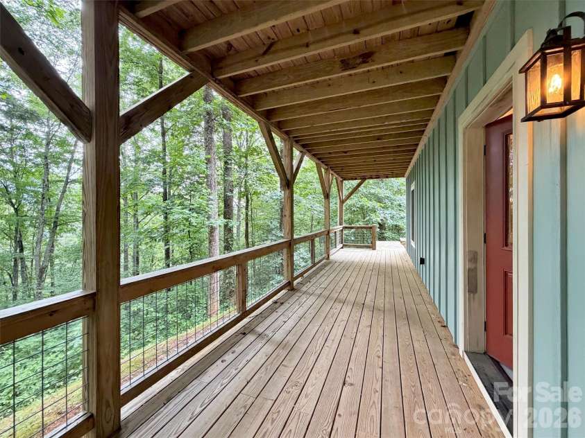 291 Incline Drive Drive, Sylva, NC 28779.  MLS# CAR4407215, YatesRealty ID 41678. 