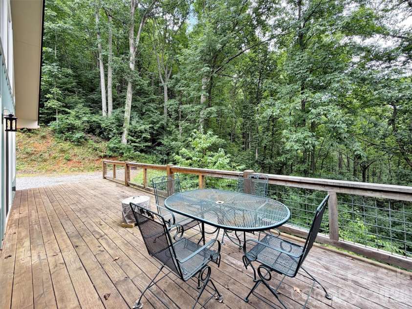 291 Incline Drive Drive, Sylva, NC 28779.  MLS# CAR4407215, YatesRealty ID 41678. 