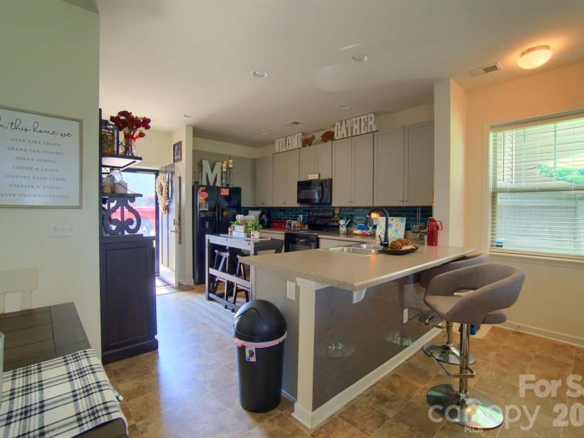 771 Cardwell Lane, Fletcher, NC 28732.  MLS# CAR4391696, YatesRealty ID 41679. 