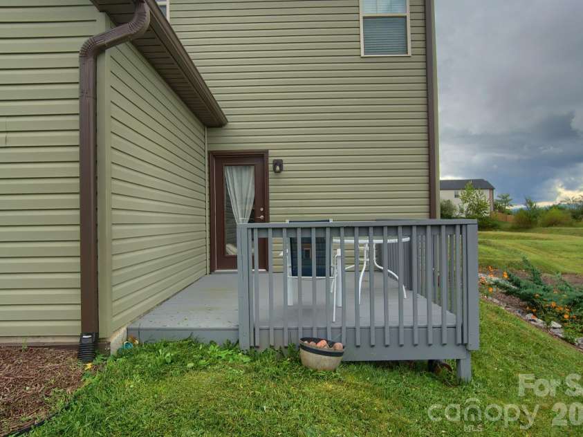 771 Cardwell Lane, Fletcher, NC 28732.  MLS# CAR4391696, YatesRealty ID 41679. 