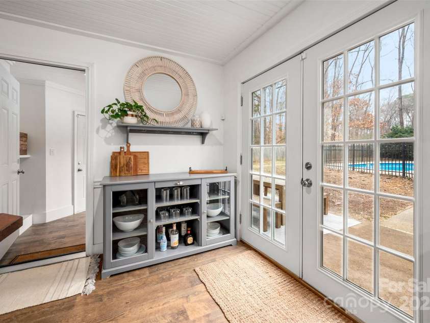 523 Fence Post Lane, Matthews, NC 28105.  MLS# CAR4215967, YatesRealty ID 4168. 