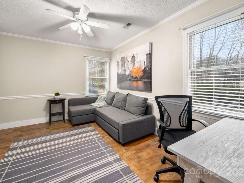 523 Fence Post Lane, Matthews, NC 28105.  MLS# CAR4215967, YatesRealty ID 4168. 