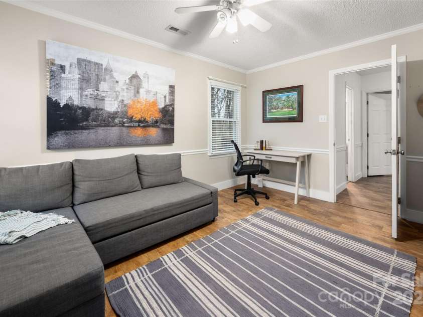 523 Fence Post Lane, Matthews, NC 28105.  MLS# CAR4215967, YatesRealty ID 4168. 