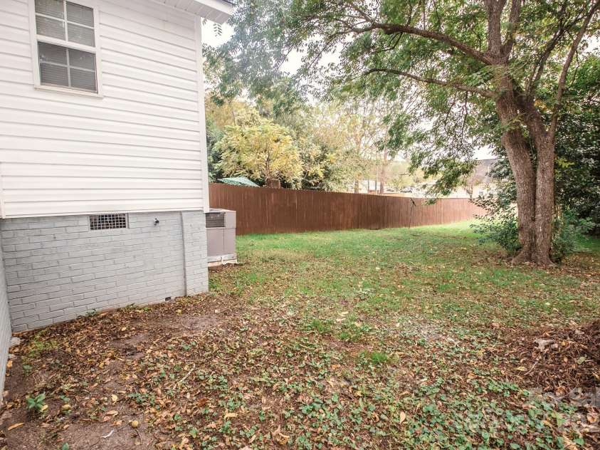 707 Summit Street, Monroe, NC 28112.  MLS# CAR4312487, YatesRealty ID 4168. 