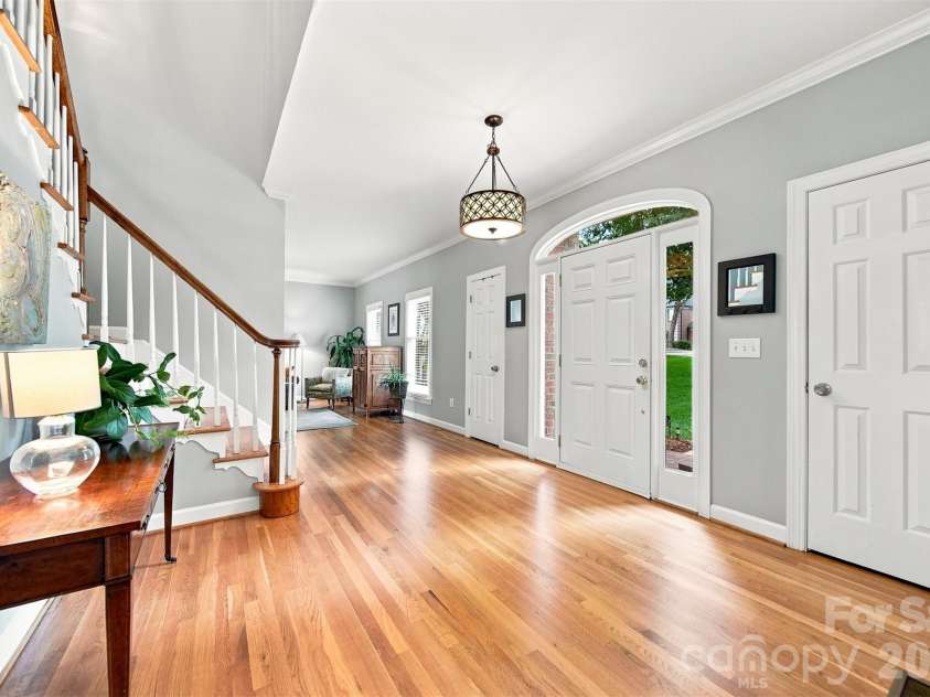 354 41st Avenue Place, Hickory, NC 28601.  MLS# CAR4411585, YatesRealty ID 41680. 