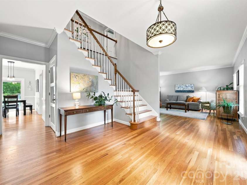 354 41st Avenue Place, Hickory, NC 28601.  MLS# CAR4411585, YatesRealty ID 41680. 