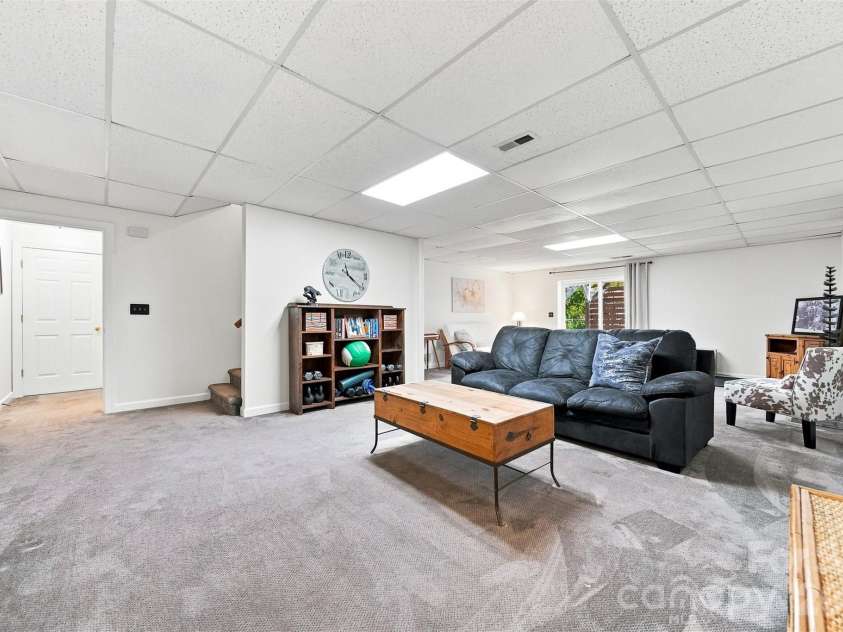354 41st Avenue Place, Hickory, NC 28601.  MLS# CAR4411585, YatesRealty ID 41680. 