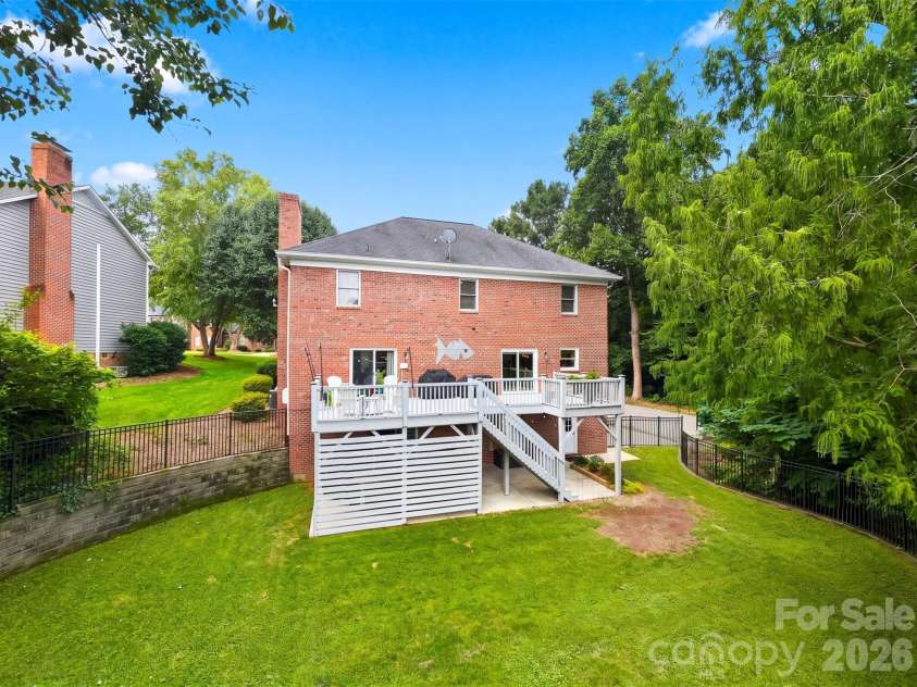 354 41st Avenue Place, Hickory, NC 28601.  MLS# CAR4411585, YatesRealty ID 41680. 