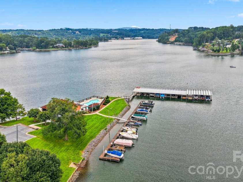 354 41st Avenue Place, Hickory, NC 28601.  MLS# CAR4411585, YatesRealty ID 41680. Moore's Ferry Docks