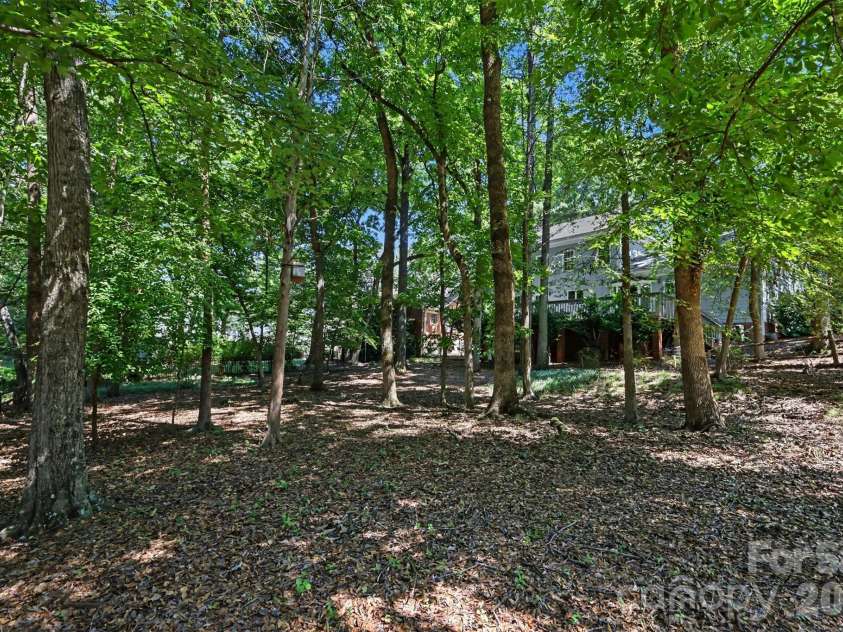 5301 Morrowick Road, Charlotte, NC 28226.  MLS# CAR4408633, YatesRealty ID 41681. 