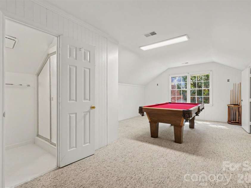5301 Morrowick Road, Charlotte, NC 28226.  MLS# CAR4408633, YatesRealty ID 41681. Bonus room