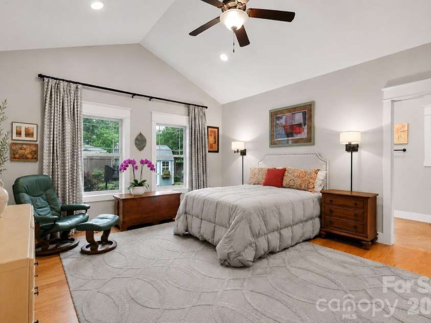 202 Midland Avenue, Black Mountain, NC 28711.  MLS# CAR4408523, YatesRealty ID 41682. Primary bedroom