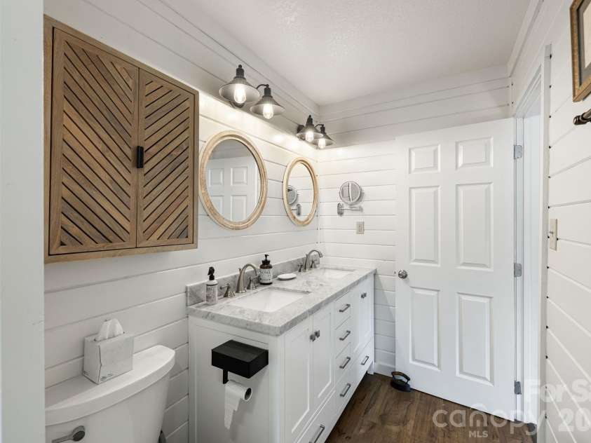 129 Finney Lane, Mars Hill, NC 28754.  MLS# CAR4409260, YatesRealty ID 41683. 