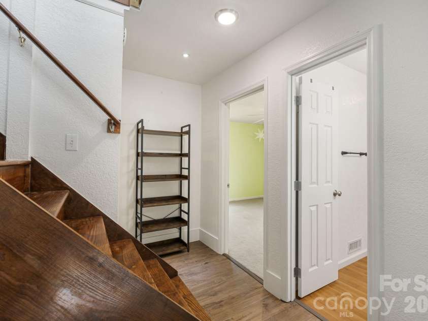 129 Finney Lane, Mars Hill, NC 28754.  MLS# CAR4409260, YatesRealty ID 41683. 