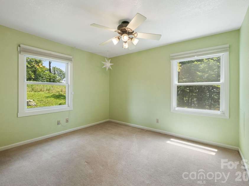 129 Finney Lane, Mars Hill, NC 28754.  MLS# CAR4409260, YatesRealty ID 41683. 