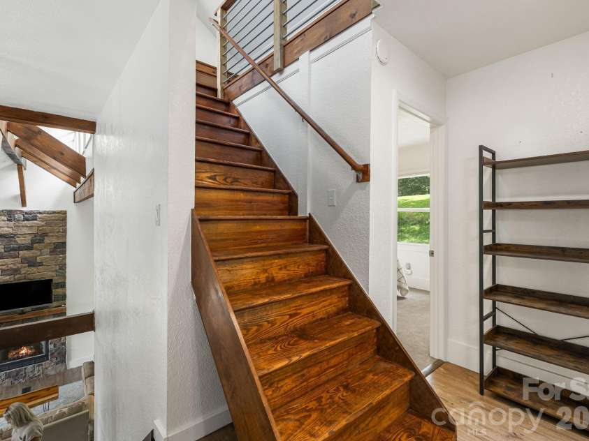 129 Finney Lane, Mars Hill, NC 28754.  MLS# CAR4409260, YatesRealty ID 41683. 