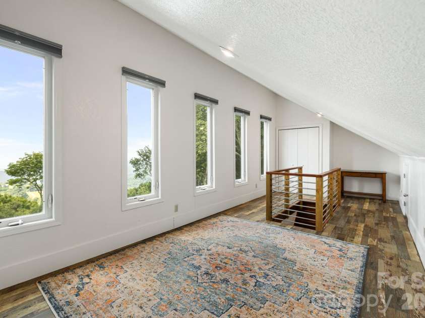 129 Finney Lane, Mars Hill, NC 28754.  MLS# CAR4409260, YatesRealty ID 41683. 