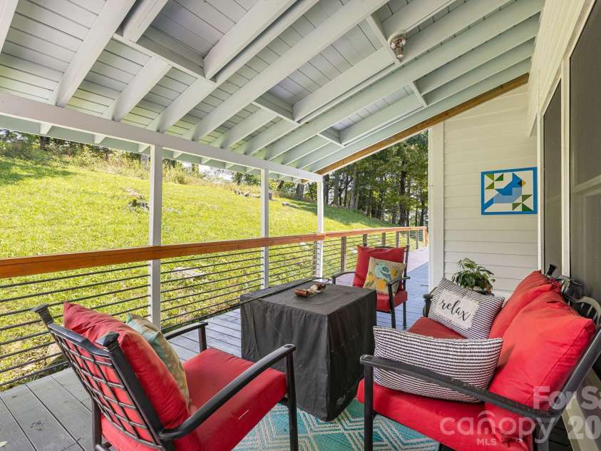 129 Finney Lane, Mars Hill, NC 28754.  MLS# CAR4409260, YatesRealty ID 41683. 
