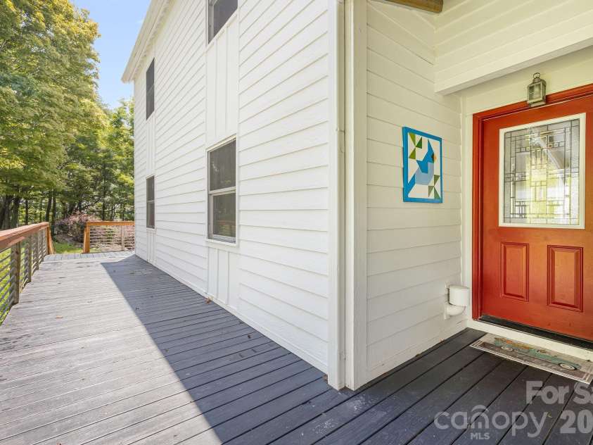 129 Finney Lane, Mars Hill, NC 28754.  MLS# CAR4409260, YatesRealty ID 41683. 